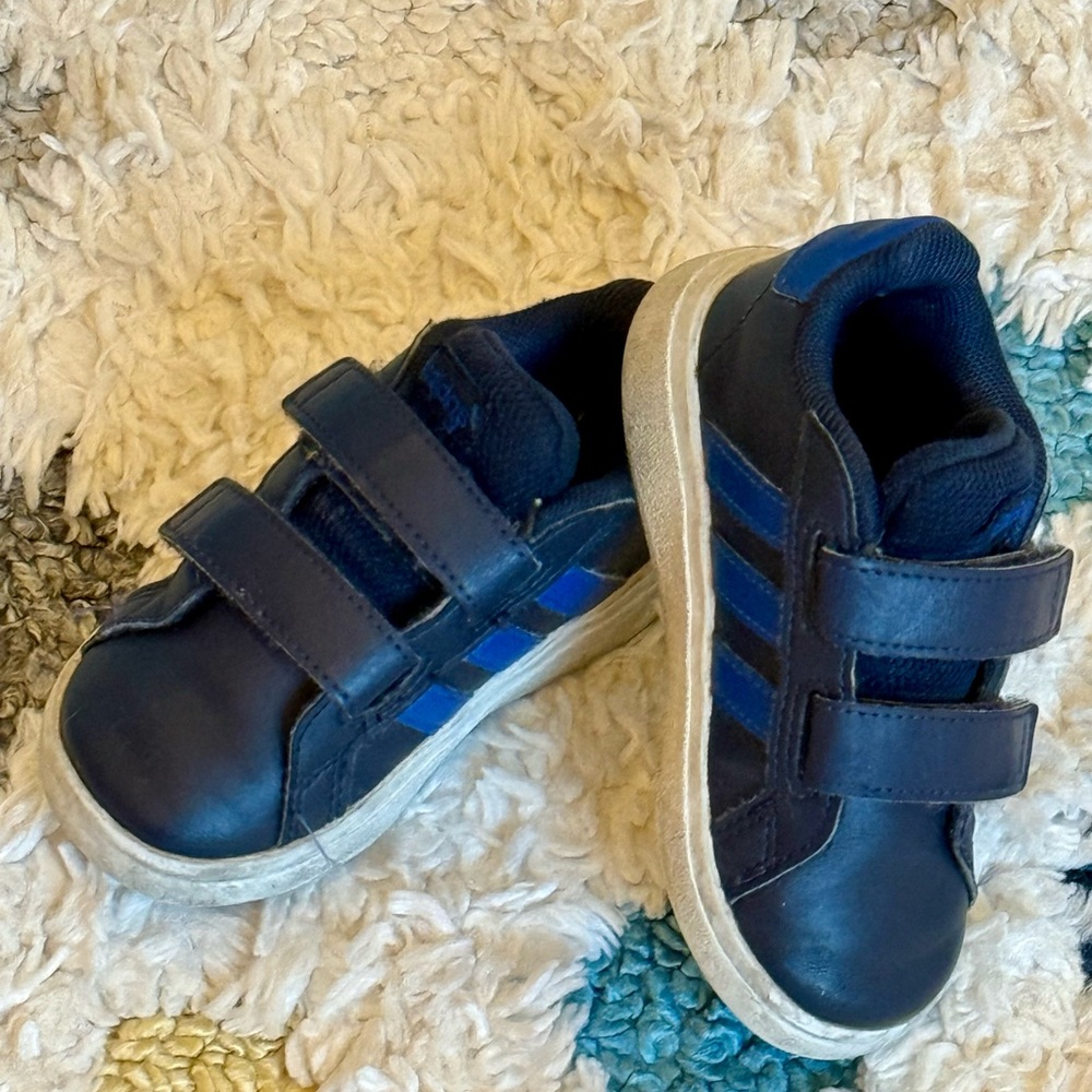 Toddler Adidas Navy Blue Grand Court Shoes Size 6K